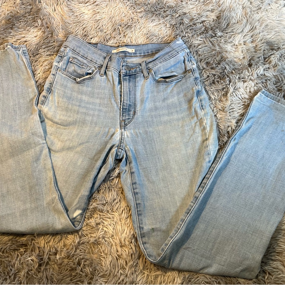 Levi's Classic Light Blue Jeans